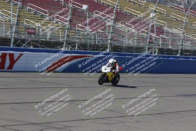 media/Aug-27-2022-Fastrack Riders (Sat) [[c588535105]]/Level 4/Session 1 Start Finish/